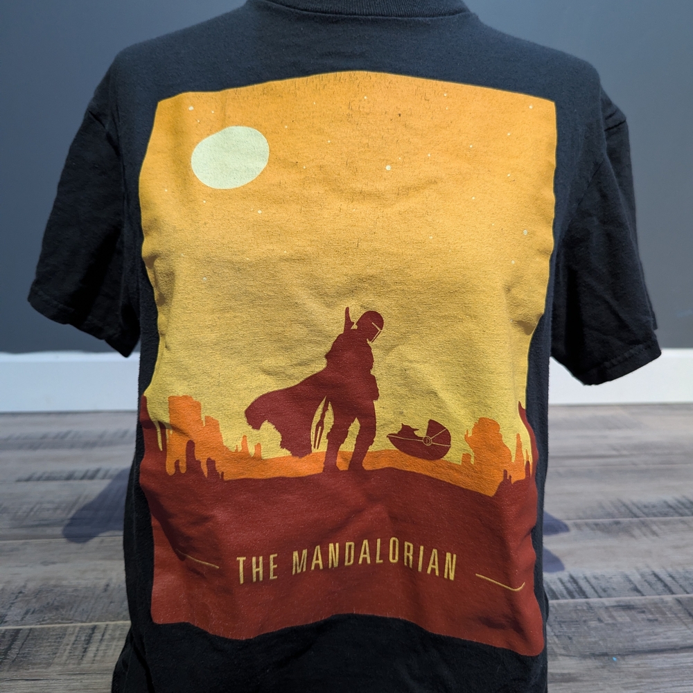 Star Wars Mandalorian Black Graphic Tee